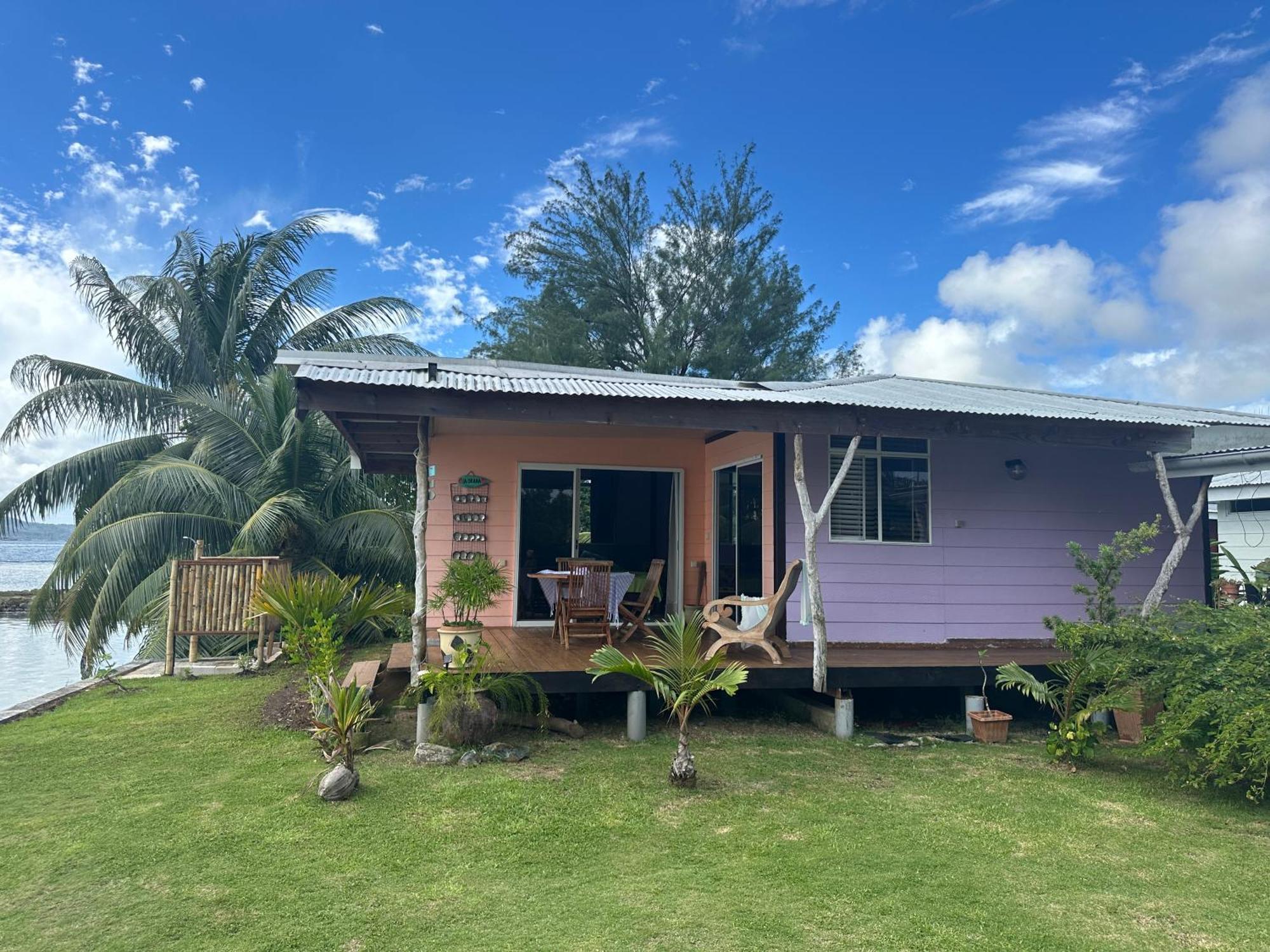 Bungalow Chez Josi, Bord De Mer Prive Tevaitoa Bagian luar foto